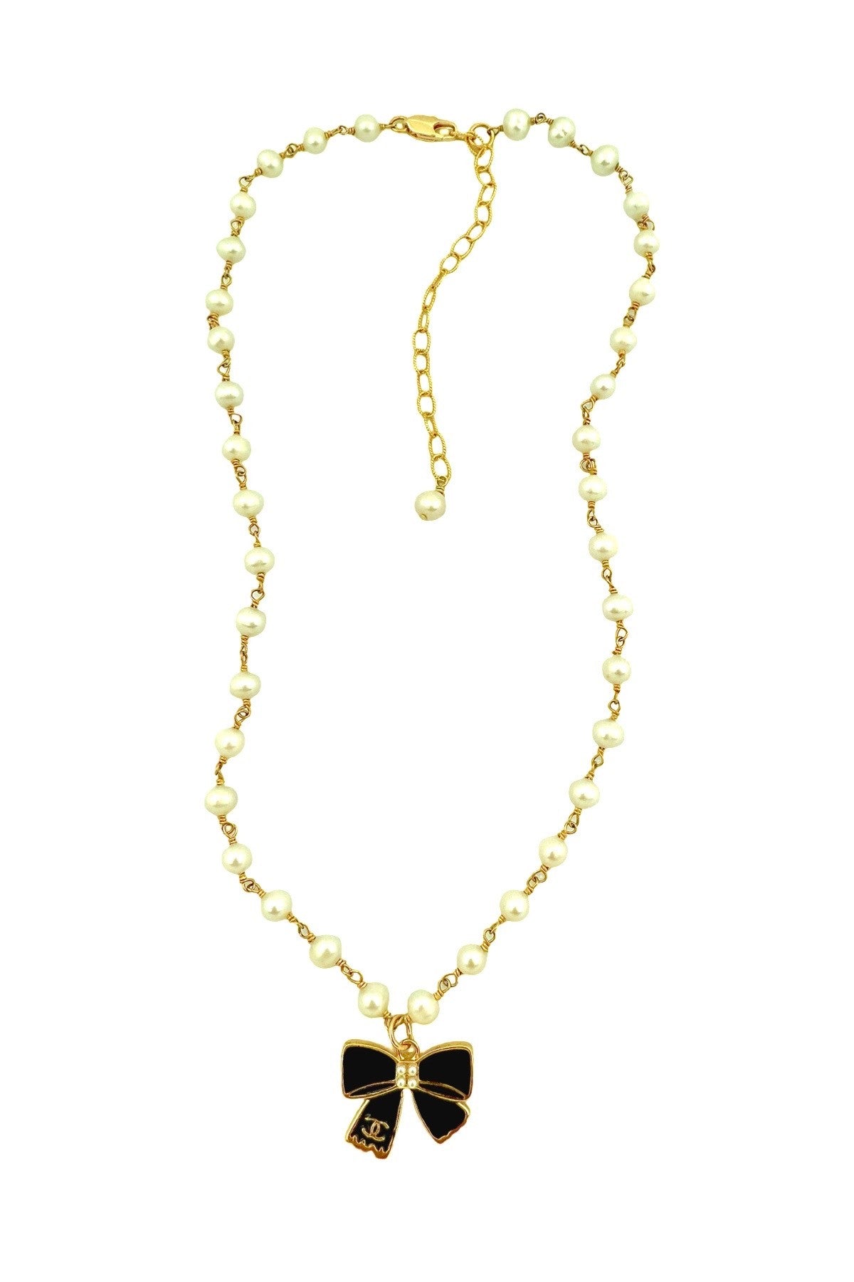CC Pearl Bow Necklace