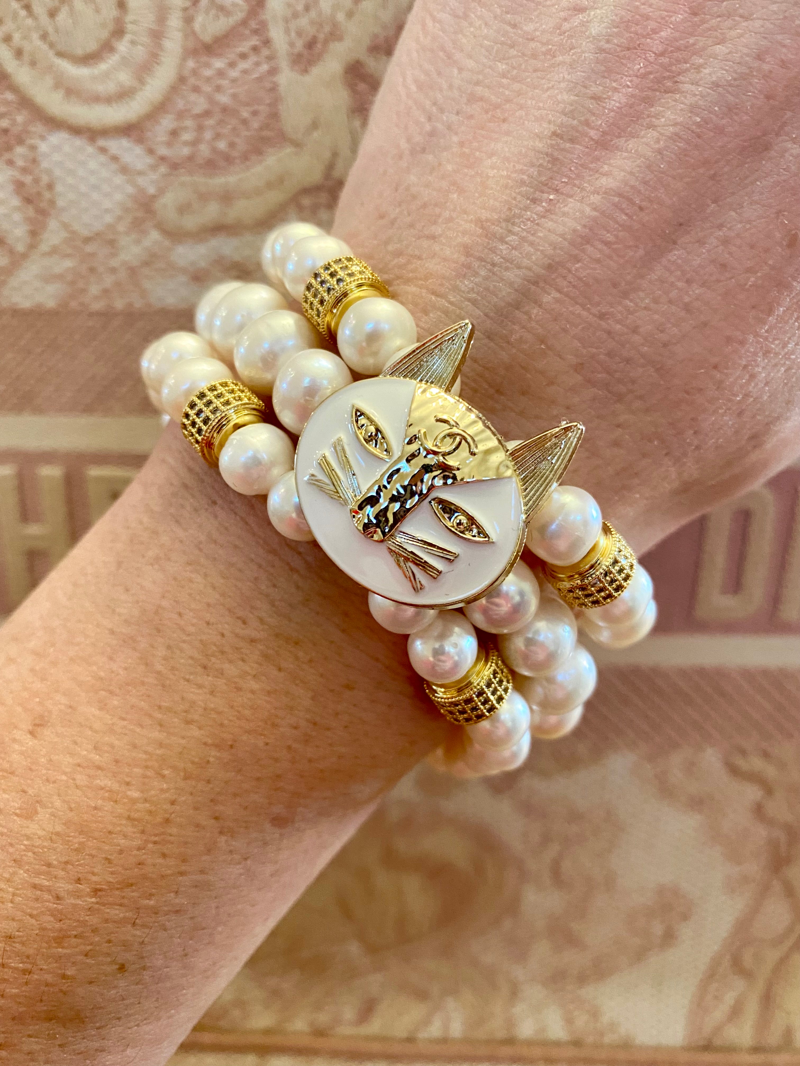 CC Large Kitty Kat White Button bracelet