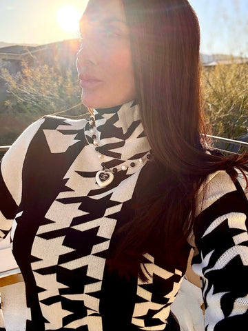 CC Blk/Pearl Heart Necklace