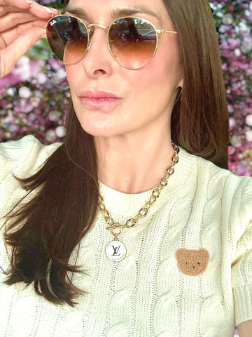 White Trunks & Bags Necklace