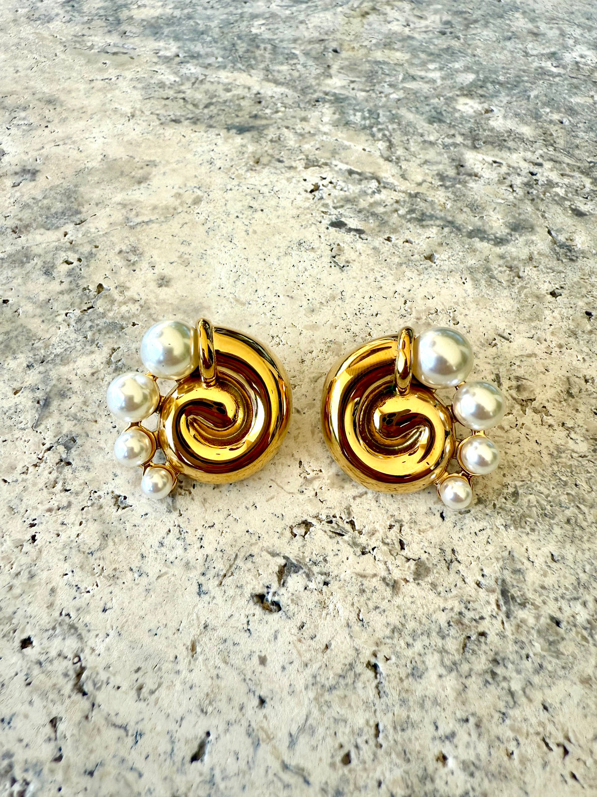 Resort Pearl Earrings