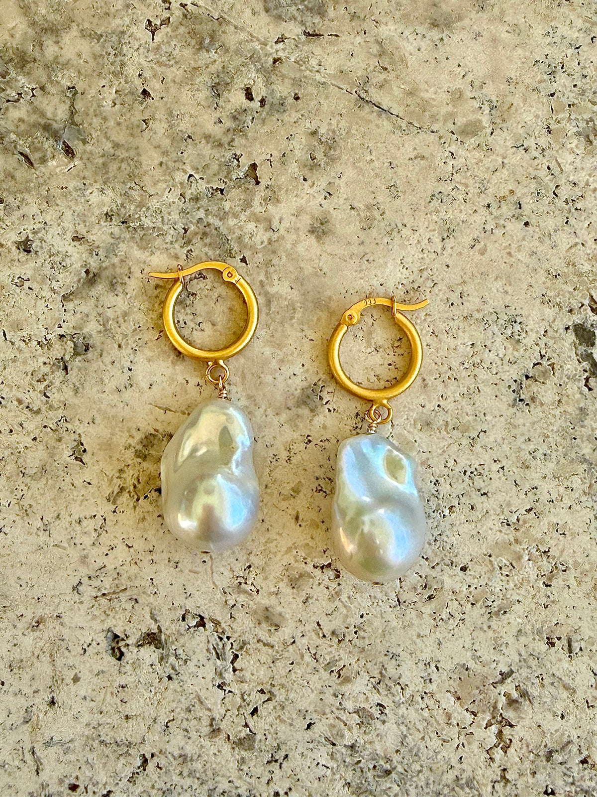 Pose Earrings