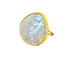 MOTHER OR PEARL RING