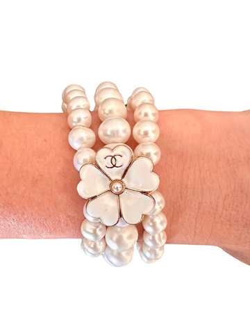 CC White Flower Button bracelet