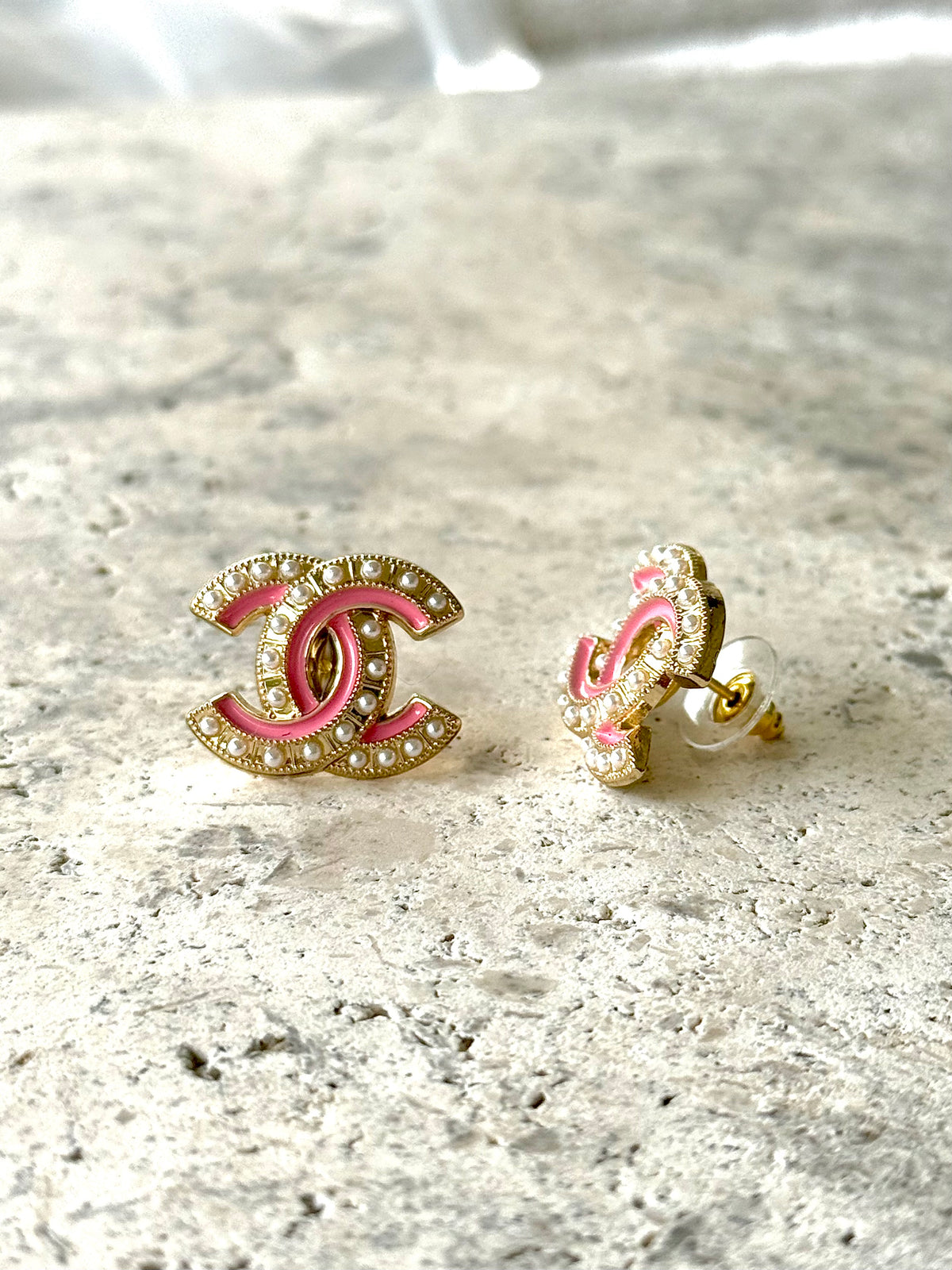 CC Cutout Pink & Pearl Button Earrings