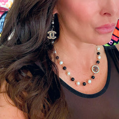 CC Blk/Pearl Sidepiece Necklace